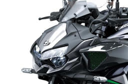 Kawasaki Z H2 front headlight shot